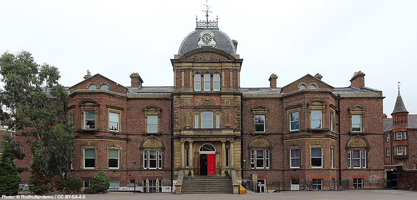 Blackburne House, votes